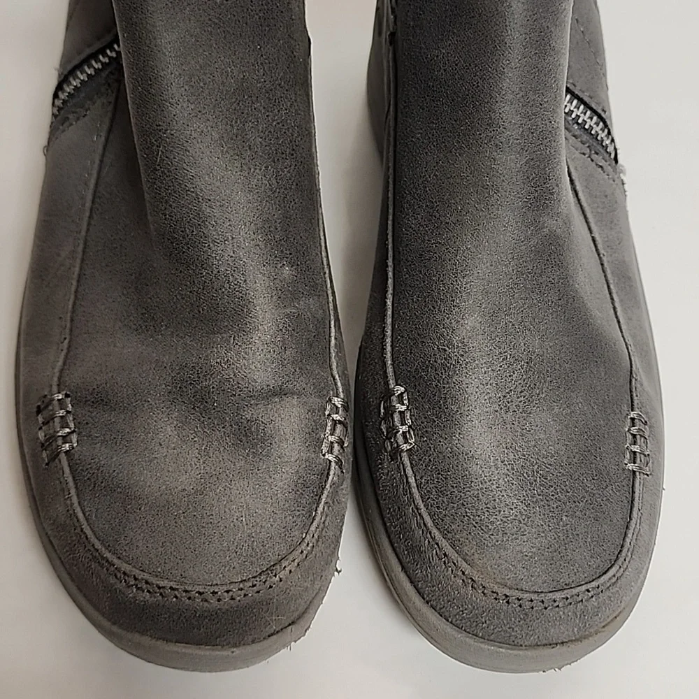 Skechers Air-cooled Memory Foam Womens Platform Sz 6 Gray Ankle Booties